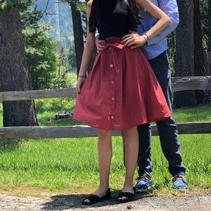 Cute skirt with 🎀 +Buttons 🤗